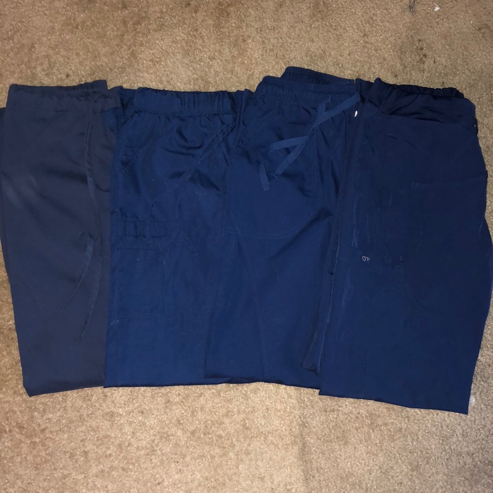 4 medium scrub pants